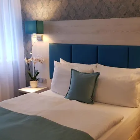 Hotel Budapester Hof-3