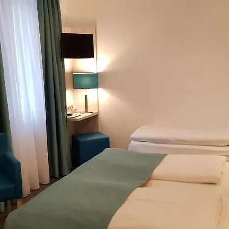 Hotel Budapester Hof-2